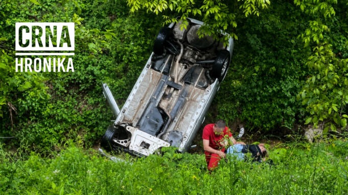 Teška nesreća kod Konjica: Automobil završio na krovu pored magistrale