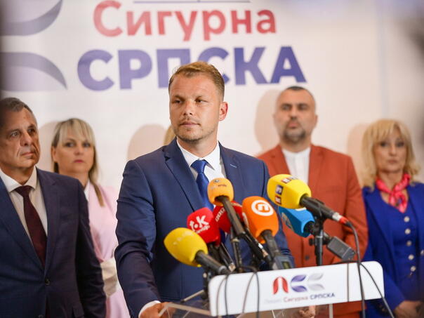 Stanivuković: Vrijeme je da se izdignemo iznad podjela i ličnih animozitetaslika